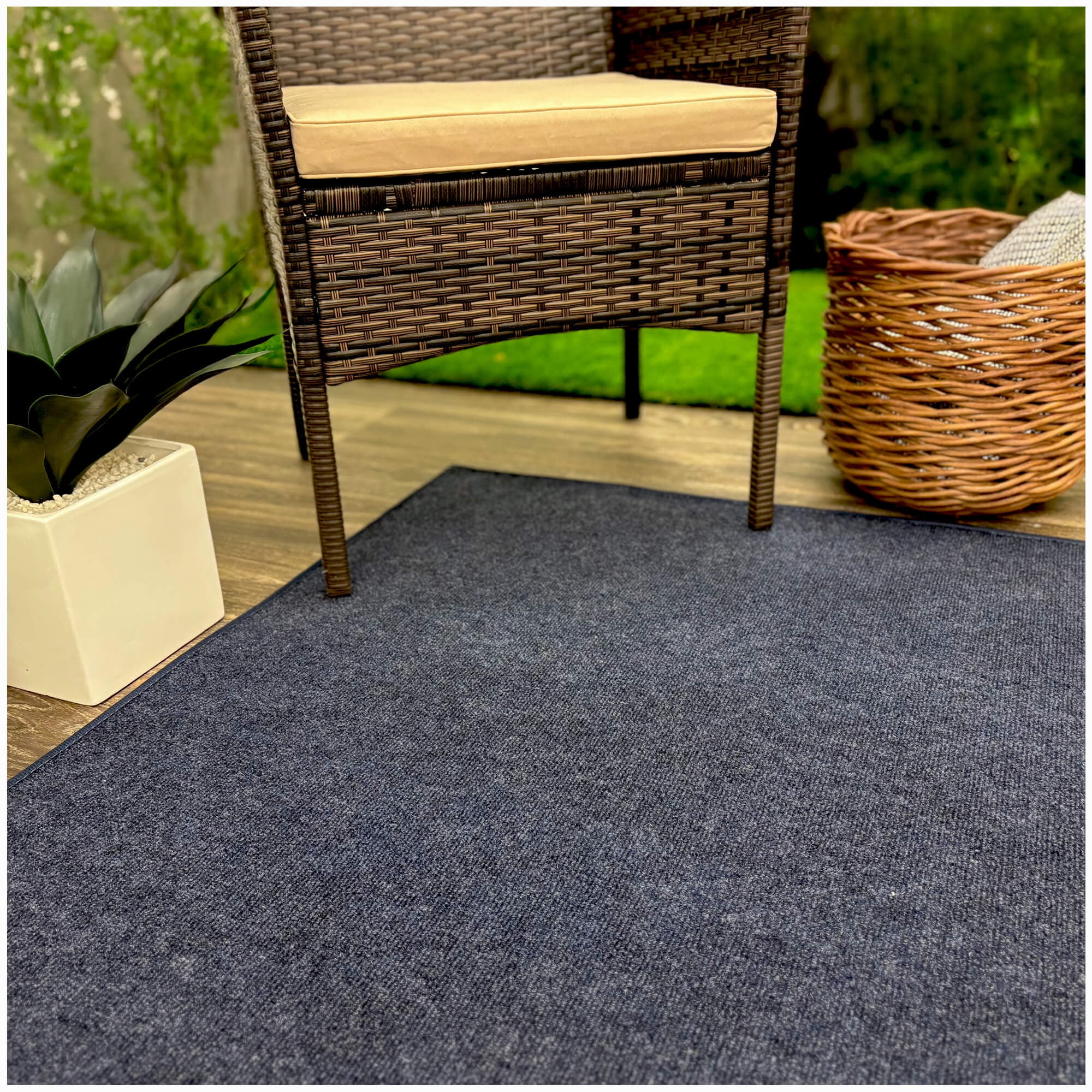 Koeckritz Rugs Ocean Blue Indoor/Outdoor Area Rug, 12'x16', Lightweight & Durable