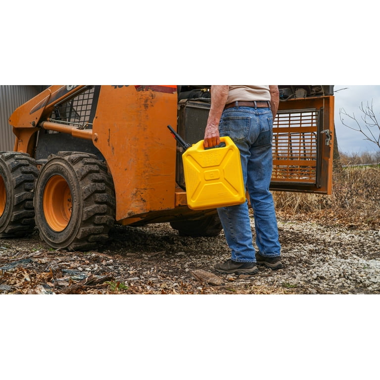 Midwest Can 8110 Plastic Jerry Can 5 Gallon Diesel Capacity