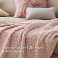 thumbnail image 3 of Manta de chenilla Bedsure, color rosa, 127 x 152 cm, suave y cálida, 3 of 9