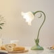 thumbnail image 2 of 1 pieza, creando una atmósfera cómoda en el dormitorio, lámpara de mesa decorativa de estilo artístico con flores verdes, lámpara de lectura alimentada por USB, 2 of 11