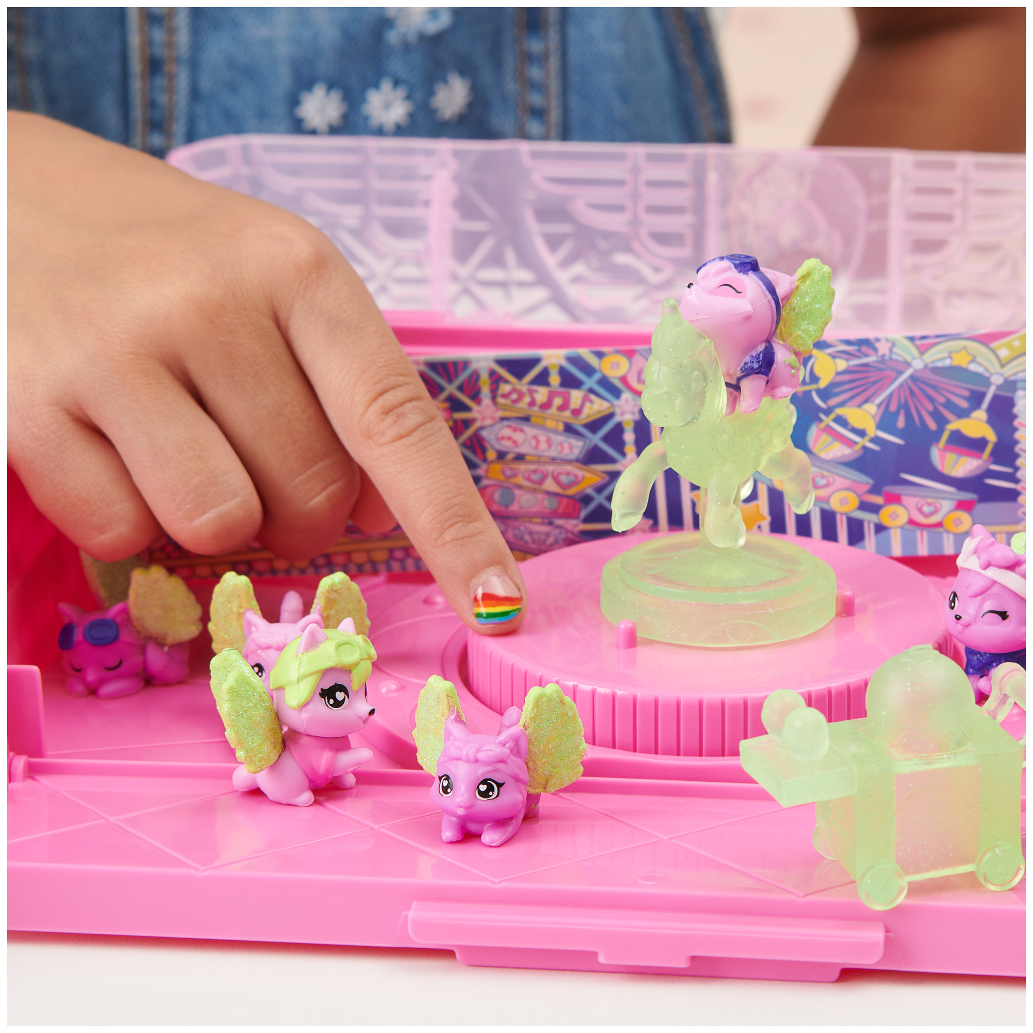 Hatchimals CollEGGtibles Wolf Family Carton with Surprise Playset - image 5 of 10