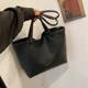 thumbnail image 5 of Bolso de hombro de PU clásico versátil básico de venta caliente para mujer 2024 nueva tendencia de moda bolso de mano de gran capacidad Женская Сумка, 5 of 5