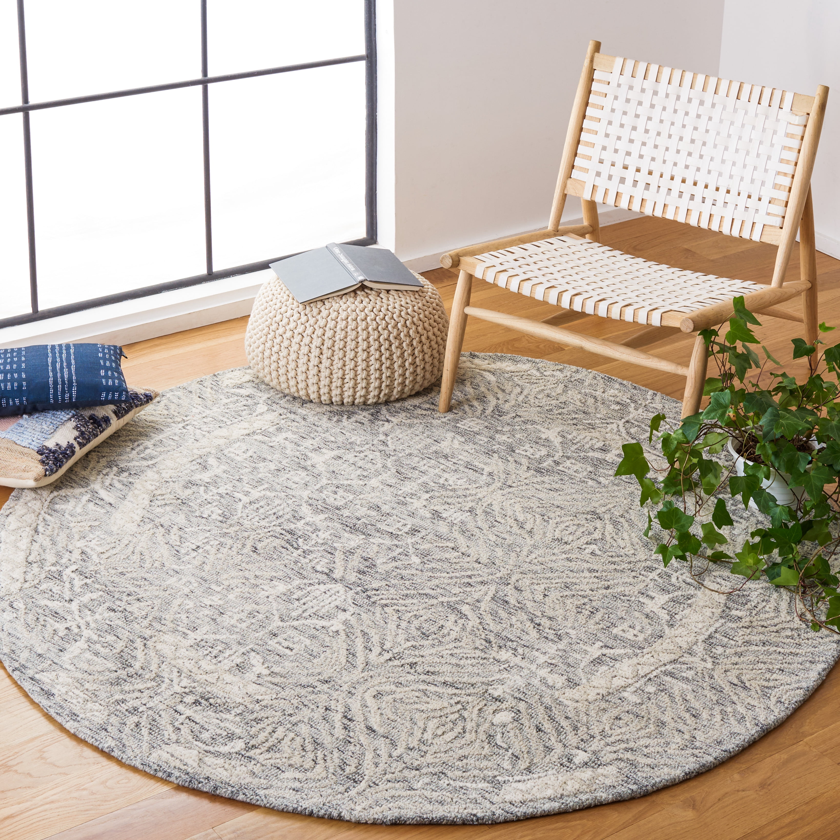 SAFAVIEH Metro Saranna Medallion Area Rug, Grey/Ivory, 6' x 6' Round