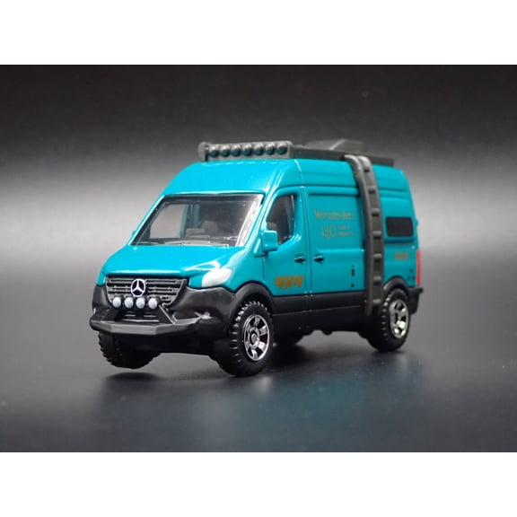 (Open Box) MERCEDES BENZ SPRINTER VAN GREEN 1/64 MB SCALE DIORAMA DIECAST MODEL CAR