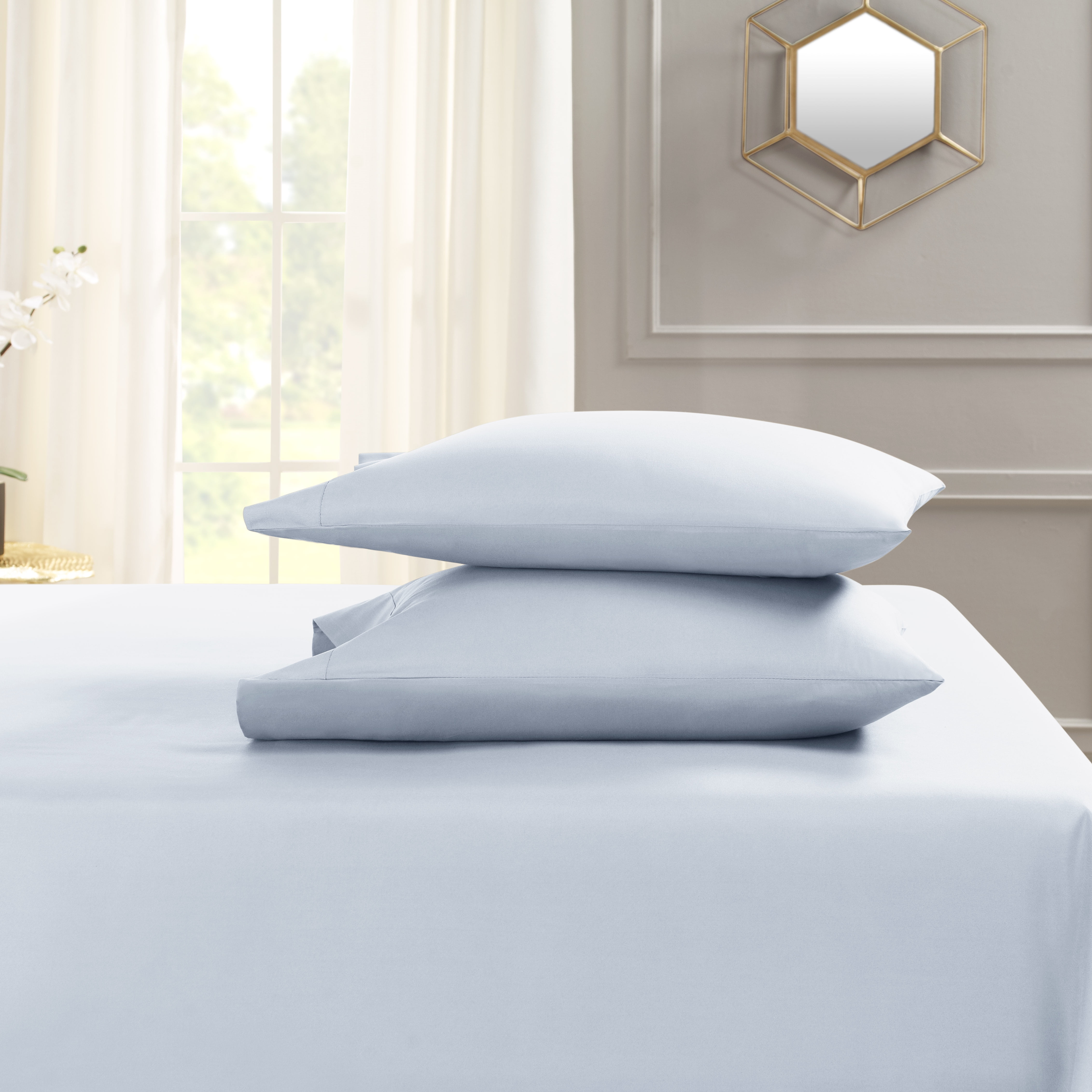 Hearth & Harbor Deep Pocket 4 Piece Solid Bed Sheet Set, 1800 Thread Count Microfiber Sheets, Full, Ice Blue