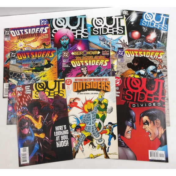 Outsiders Value Bundle 10-Pack of Comic Books - DC Comics