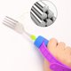 thumbnail image 4 of Juego de utensilios adaptables con peso, ángulo ajustable y correa para artritis de manos, movilidad limitada o dificultades de destreza - Cuchara y tenedor de acero inoxidable, 4 of 6