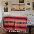 thumbnail image 3 of Manta mexicana clásica de Blanket Del Mex, 178 x 127 cm, rosa y naranja, 3 of 6