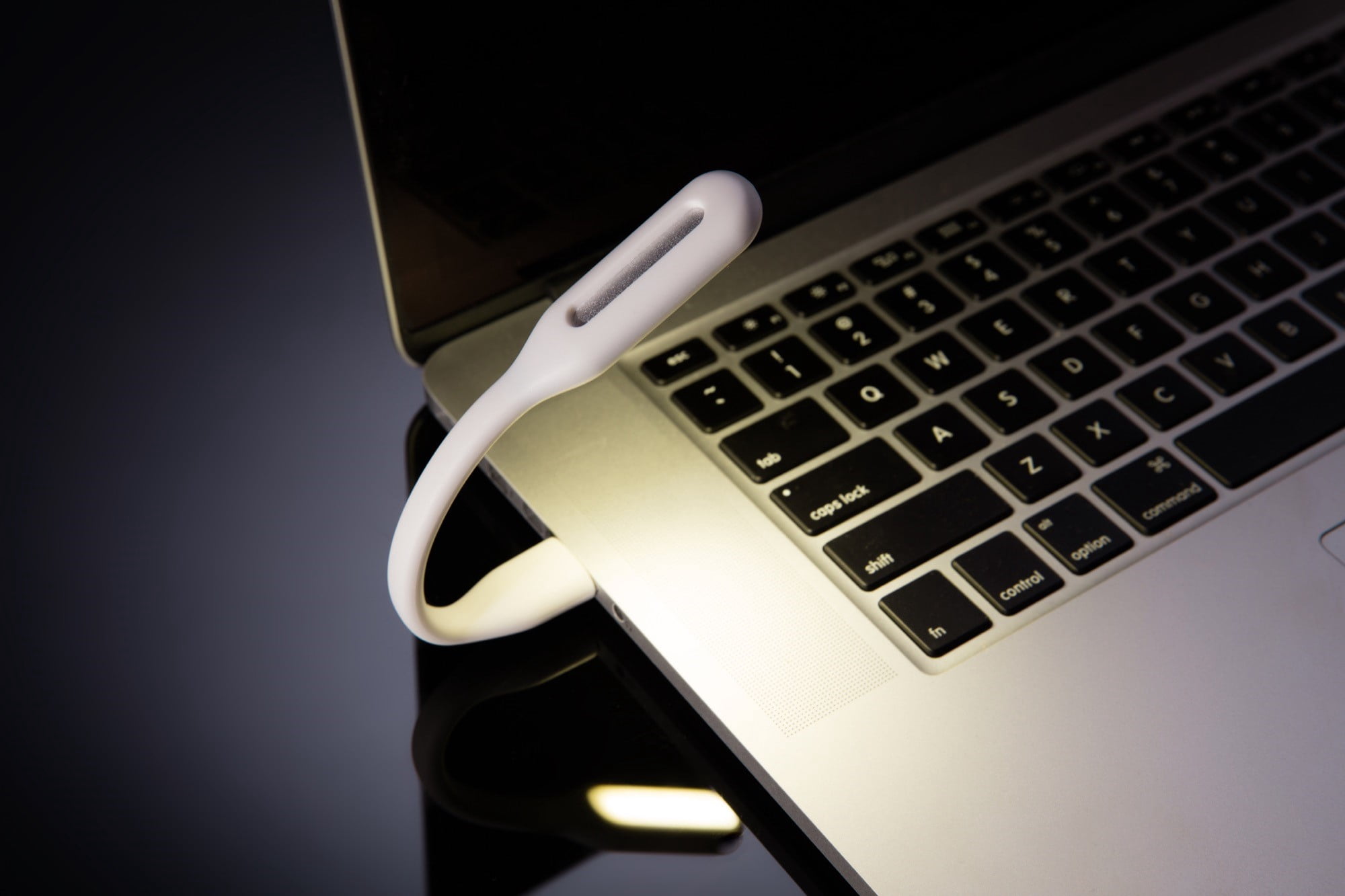 Schatzii by Cleer Gear  LED USB Laptop & Reading Light - White