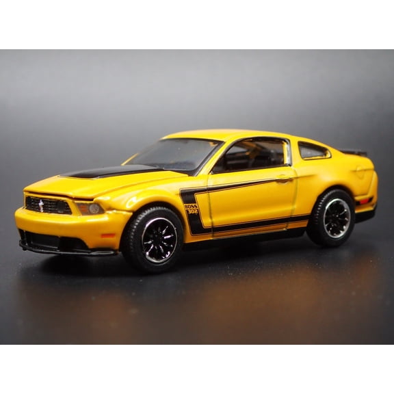 Open Box 2012 12 FORD MUSTANG BOSS 302 YELLOW 1/64 SCALE COLLECTIBLE DIECAST MODEL CAR