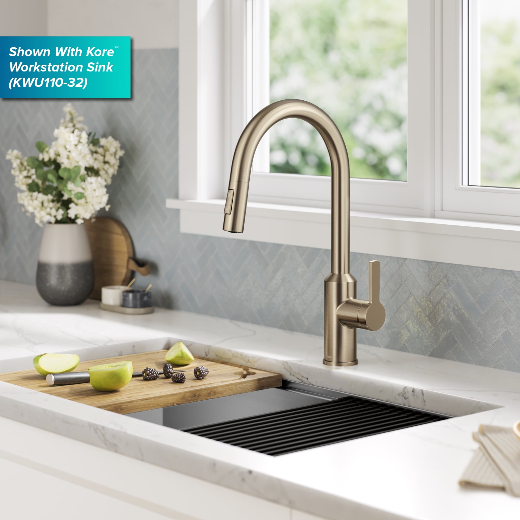 KRAUS Oletto Touchless Sensor Pull-Down Single Handle Kitchen Faucet in Spot-Free Antique Champagne Bronze