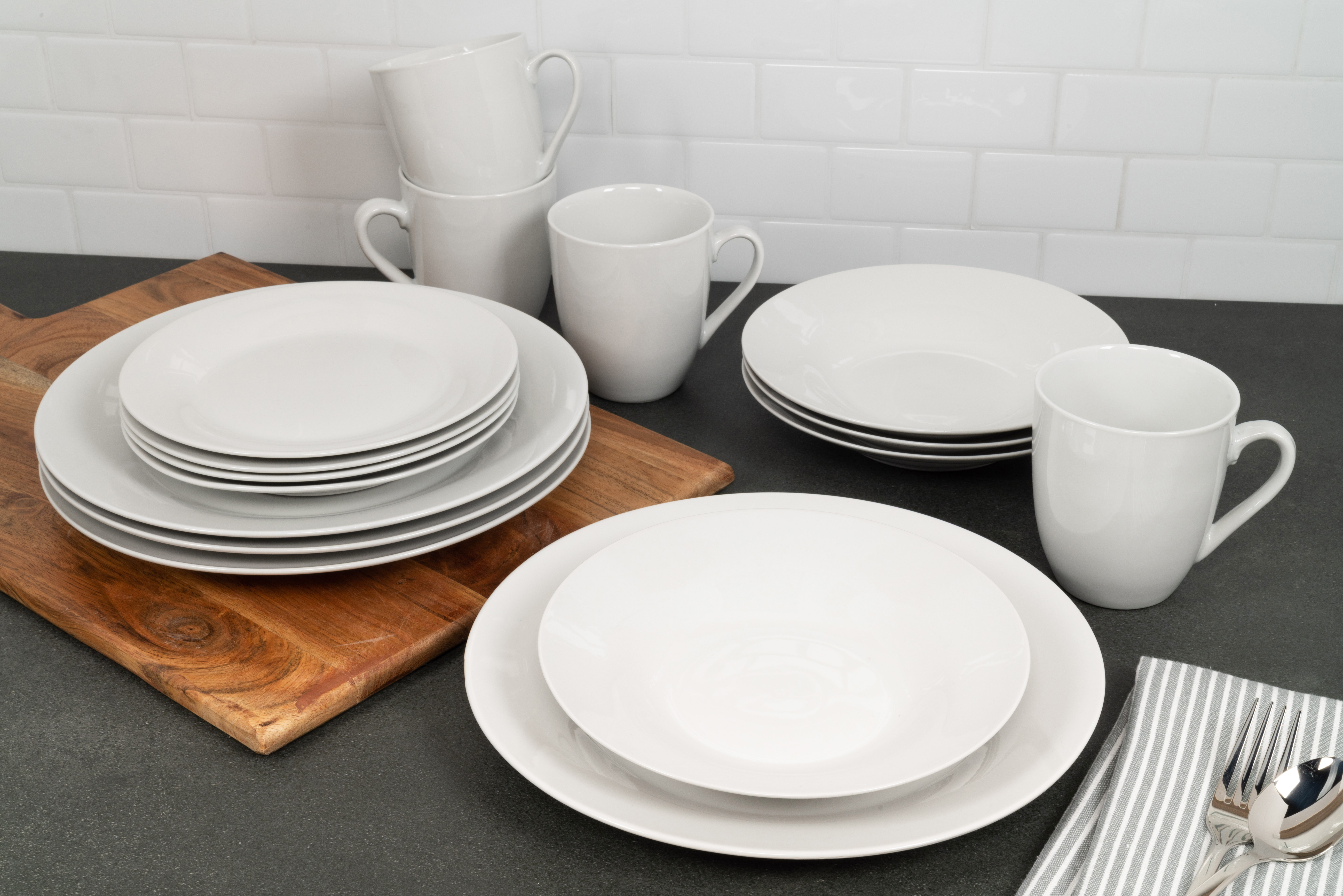 Ten Strawberry Street Simply White Dinnerware Set, 16-Piece photo 4