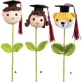 thumbnail image 3 of Ramo de graduación hecho a mano con ganchillo - Figurita de niño/niña/perro de recuerdo para graduados, profesores, amantes de las mascotas | Regalo de hilo ecológico para celebraciones académicas, 3 of 6