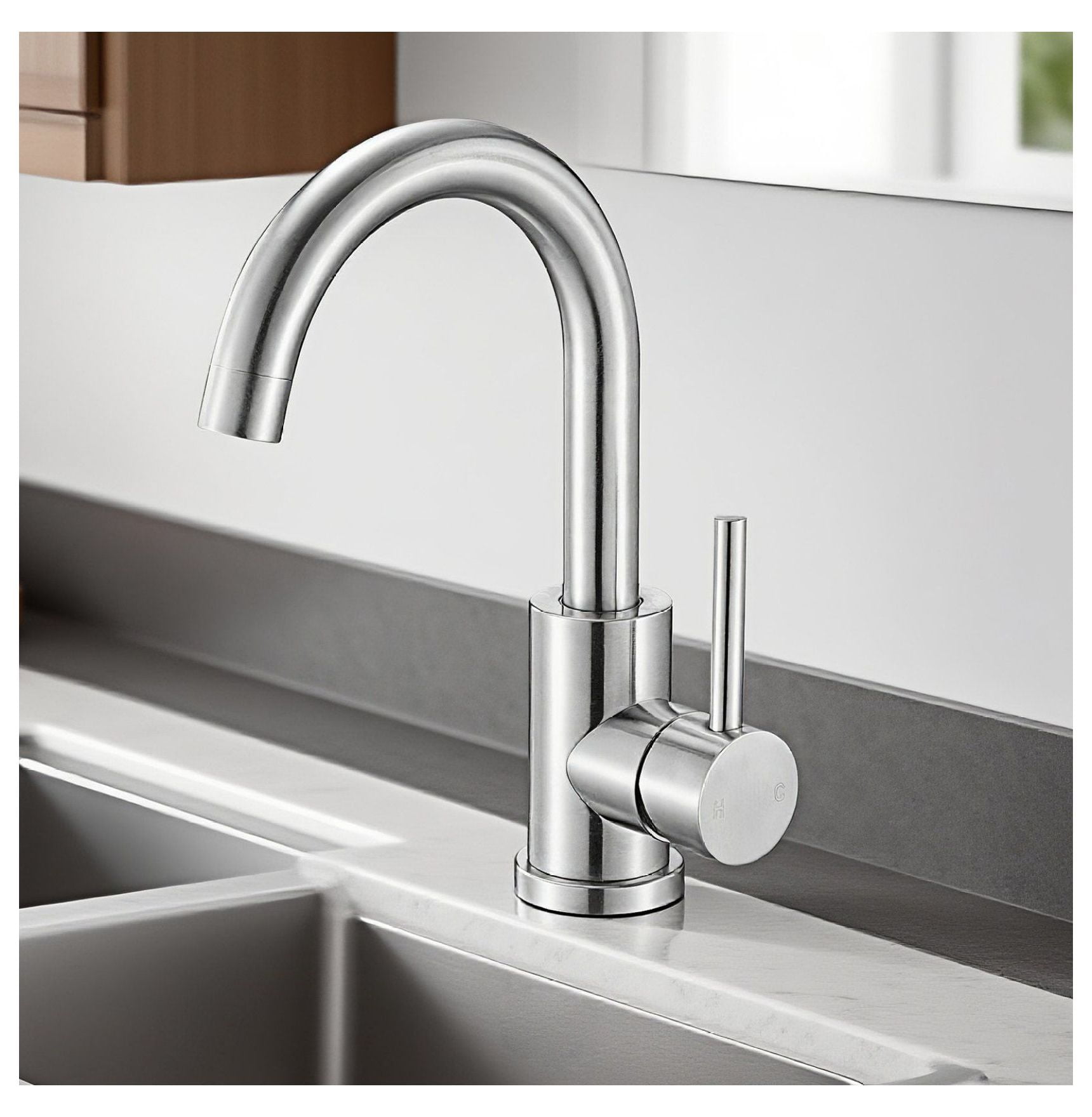 Single Handle Kitchen Faucet Brushed Nickel, 360° Rotation Sink Faucet with Aerator, 304 Stainless Steel Kitchen Water Faucet for Home, RV, Bathroom