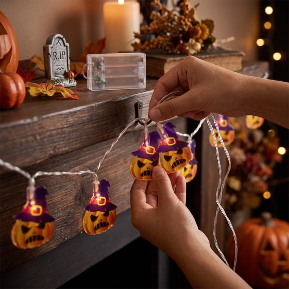 Halloween Skull String Lights, 10 LED Battery Operated Skeleton Garland, Waterproof Spooky Decorative Lighting for Indoor Outdoor Porch, Yard, Mantel and Party Display, B