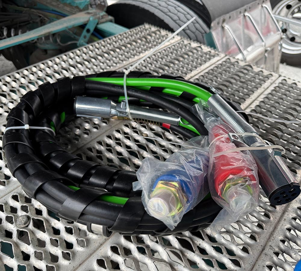 12 Ft 3-in-1 ABS & Power Air Line Hose Wrap 7 Way Electrical Cable for Semi Truck Trailer Tractor w/Set of Service & Emergency (Red & Blue) Gladhands, Gladhands Extension Handle Grips
