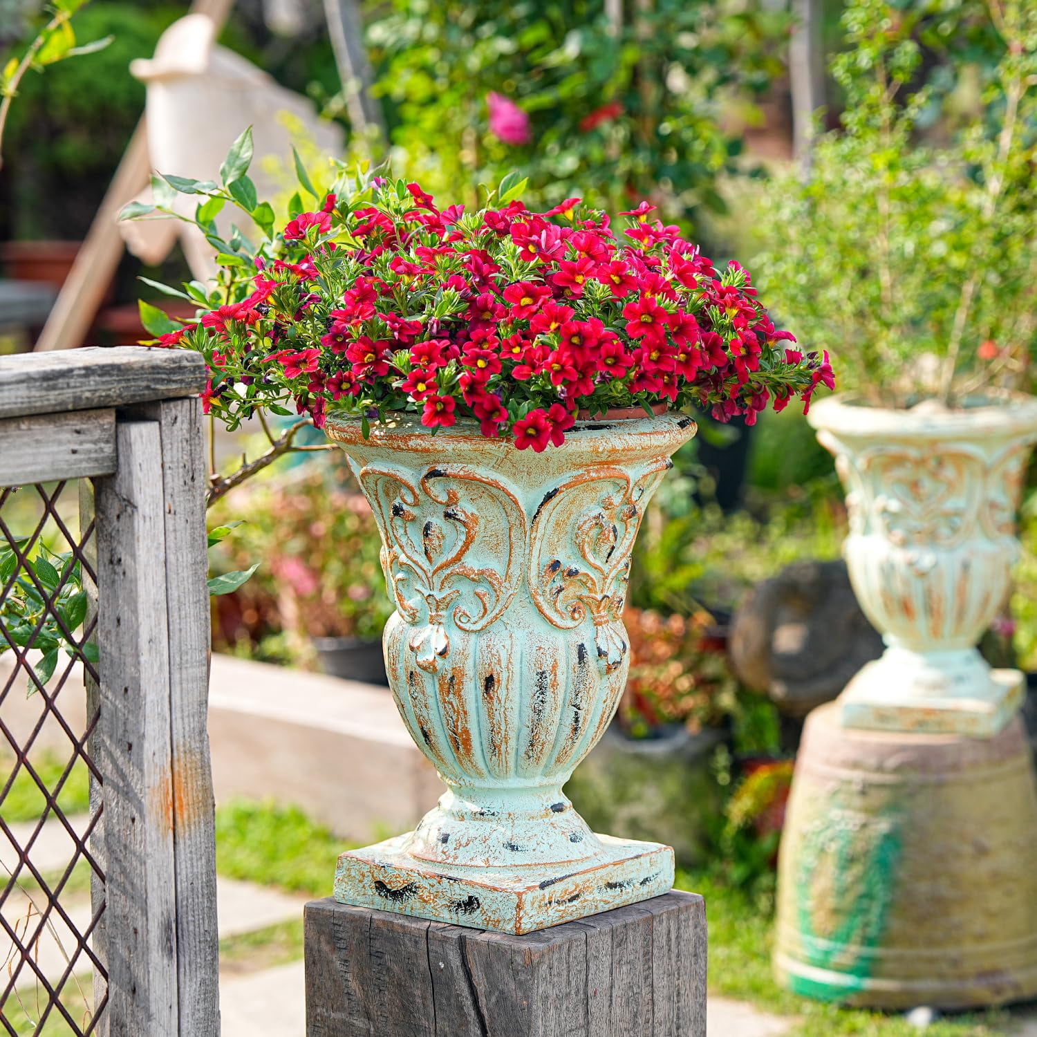 Sungmor Vintage Resin Trophy Planter, 13 Inch Embossed Design Garden Urn with Drainage Hole, Decorative Plant Pot Indoor Outdoor Plant Container, Shabby Chic Flower Vase Home Decor