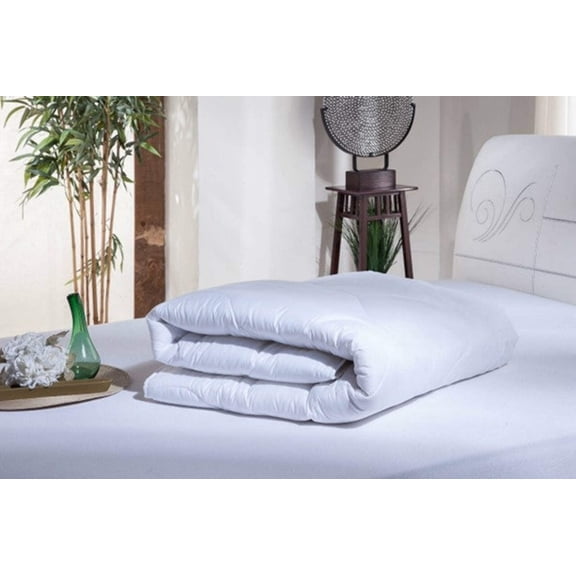 White Microfiber Quilt - Queen Size