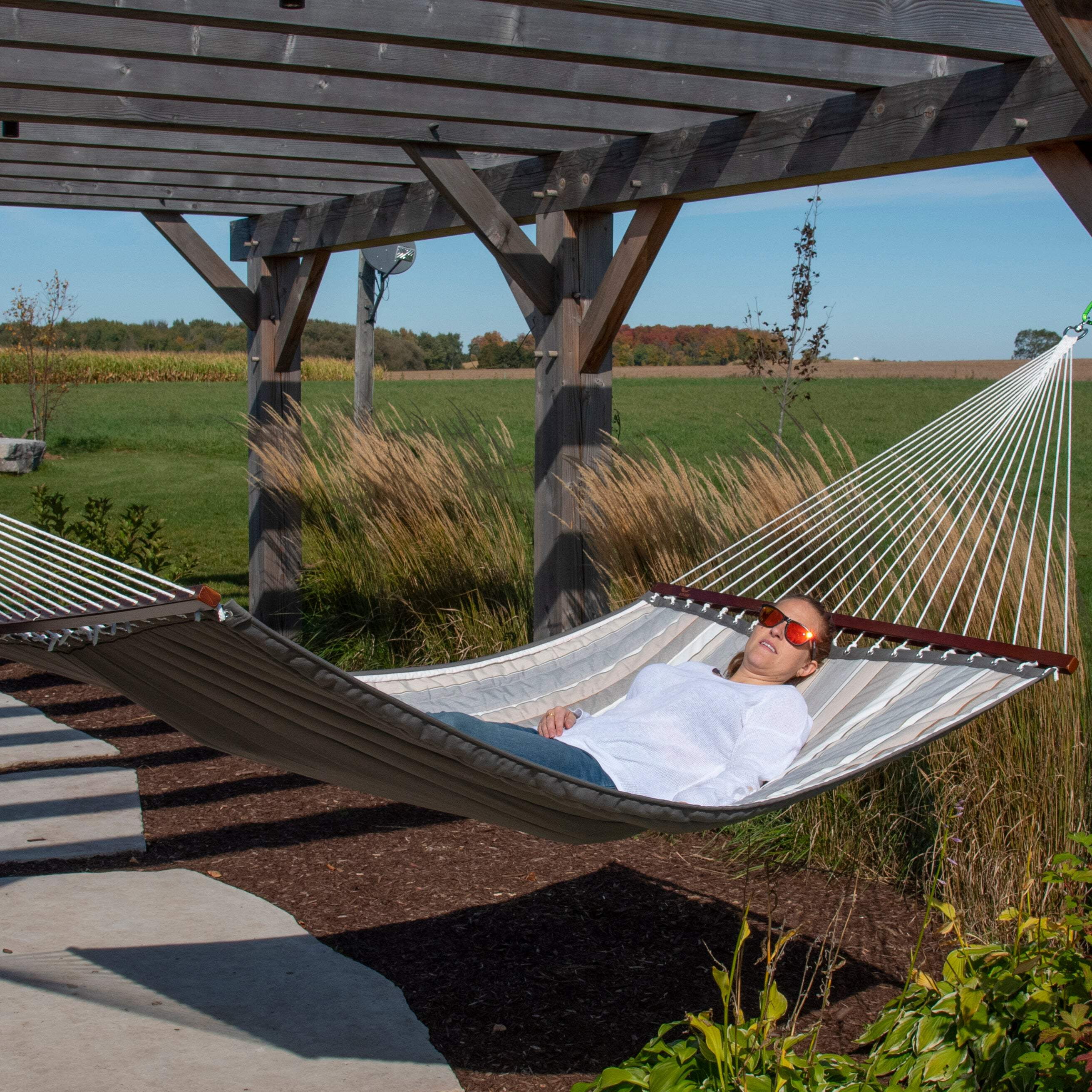 Vivere Sunbrella Double Quilted Spreader Bar Hammock - Dove