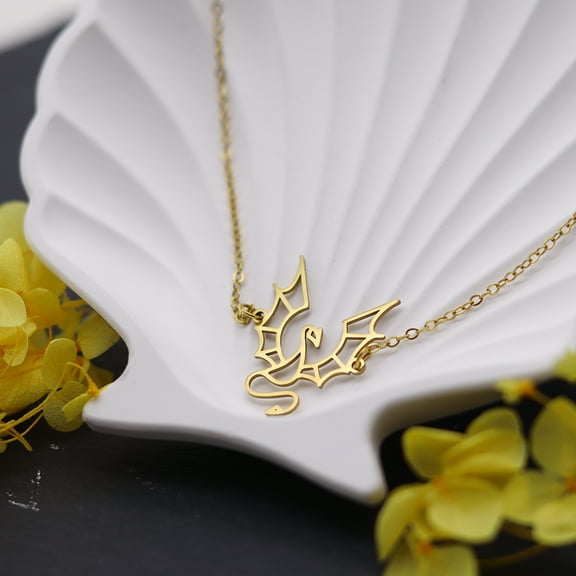 Vintage Stainless Steel Flying Dragon Pendant Necklaces Punk Pterosaur Choker Chain Necklace For Men Women Jewelry Gift