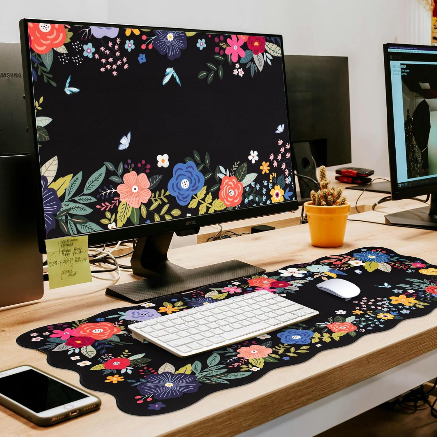 Floral Mouse Pad,Black Desk Mat XXL Large Scalloped Gaming Mousepad,35.4x15.7in Non-Slip Rubber Base Keyboard Pad Waterproof Desktop Mat for Laptop Computer Game Home Office-Black Floral