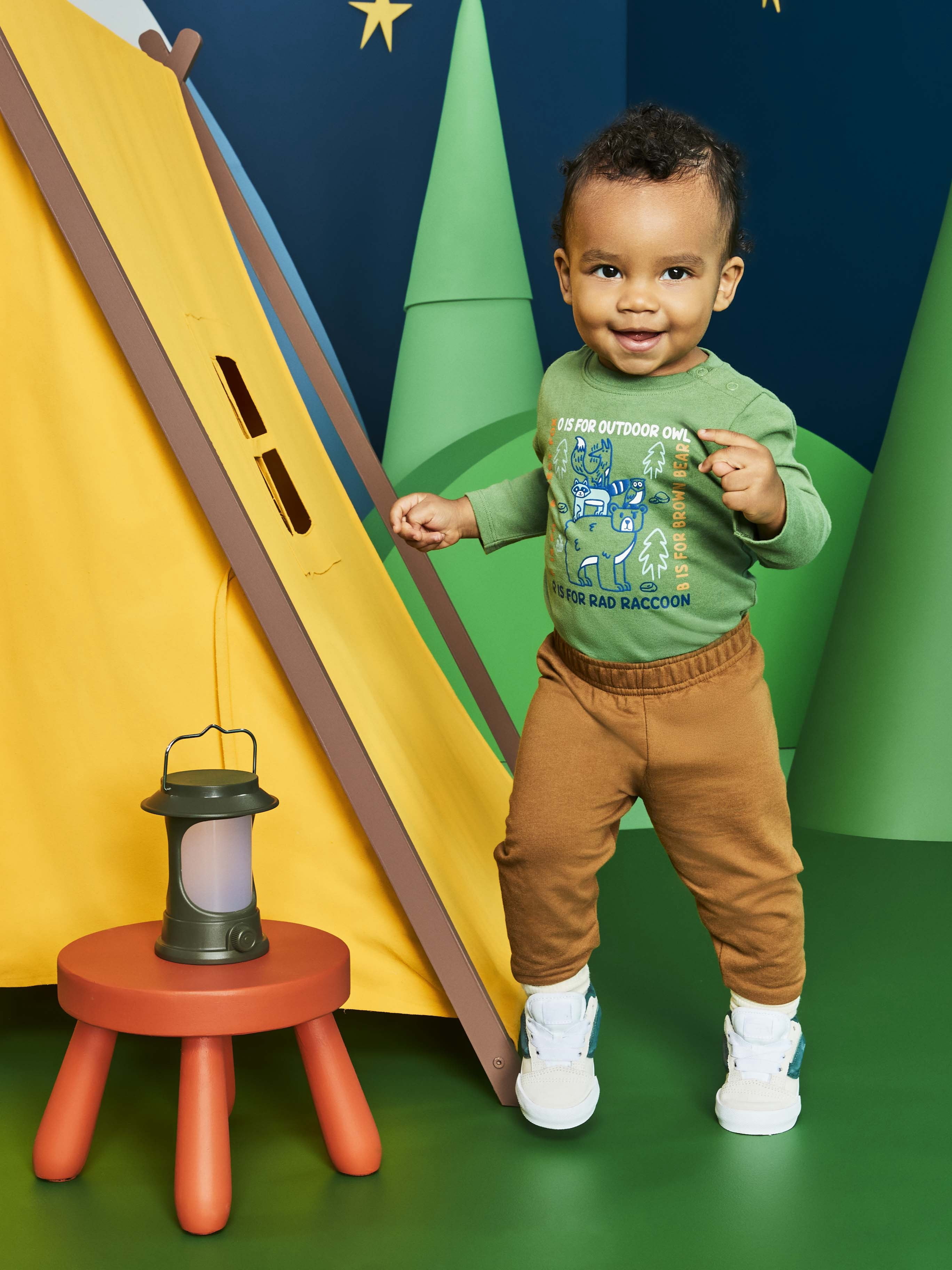 Garanimals Baby Boy Graphic Bodysuit with Long Sleeves, Sizes 0M-24M