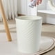 thumbnail image 4 of Papelera a rayas con tapa de anilla de presión segura para controlar olores y evitar derrames, ideal para cocina, oficina y baño, 1 bote de basura Aestivo | Blanco | AESTIVO, 4 of 6