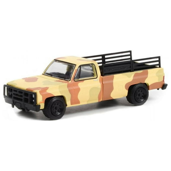 1987 Chevy M1008 CUCV w/ Seats, Desert Camouflage Tan - Greenlight 61010F 1/64 scale Diecast Car