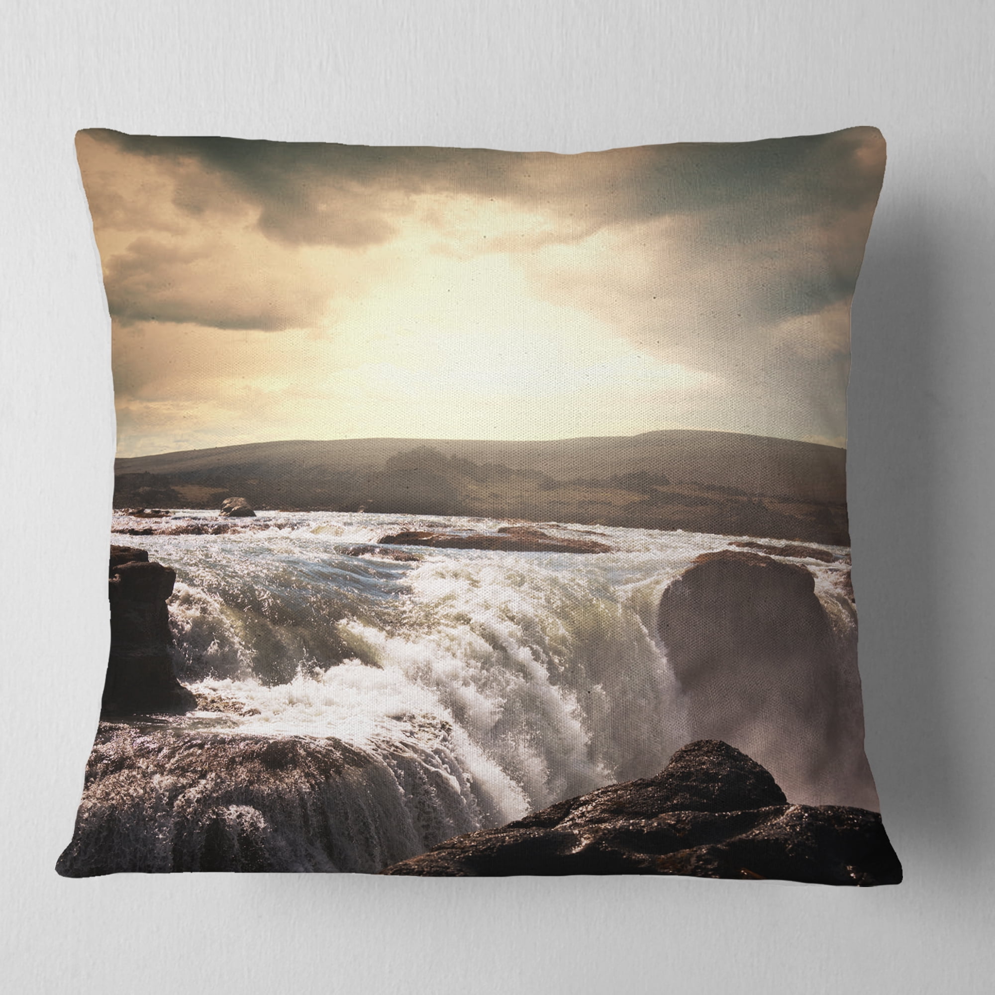 Designart 16" x 16" White Polyester Throw Pillow