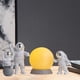 thumbnail image 4 of 4 piezas estatua modelo estantería Sunnimix Figura estatua de astronauta Amarillo, 4 of 7