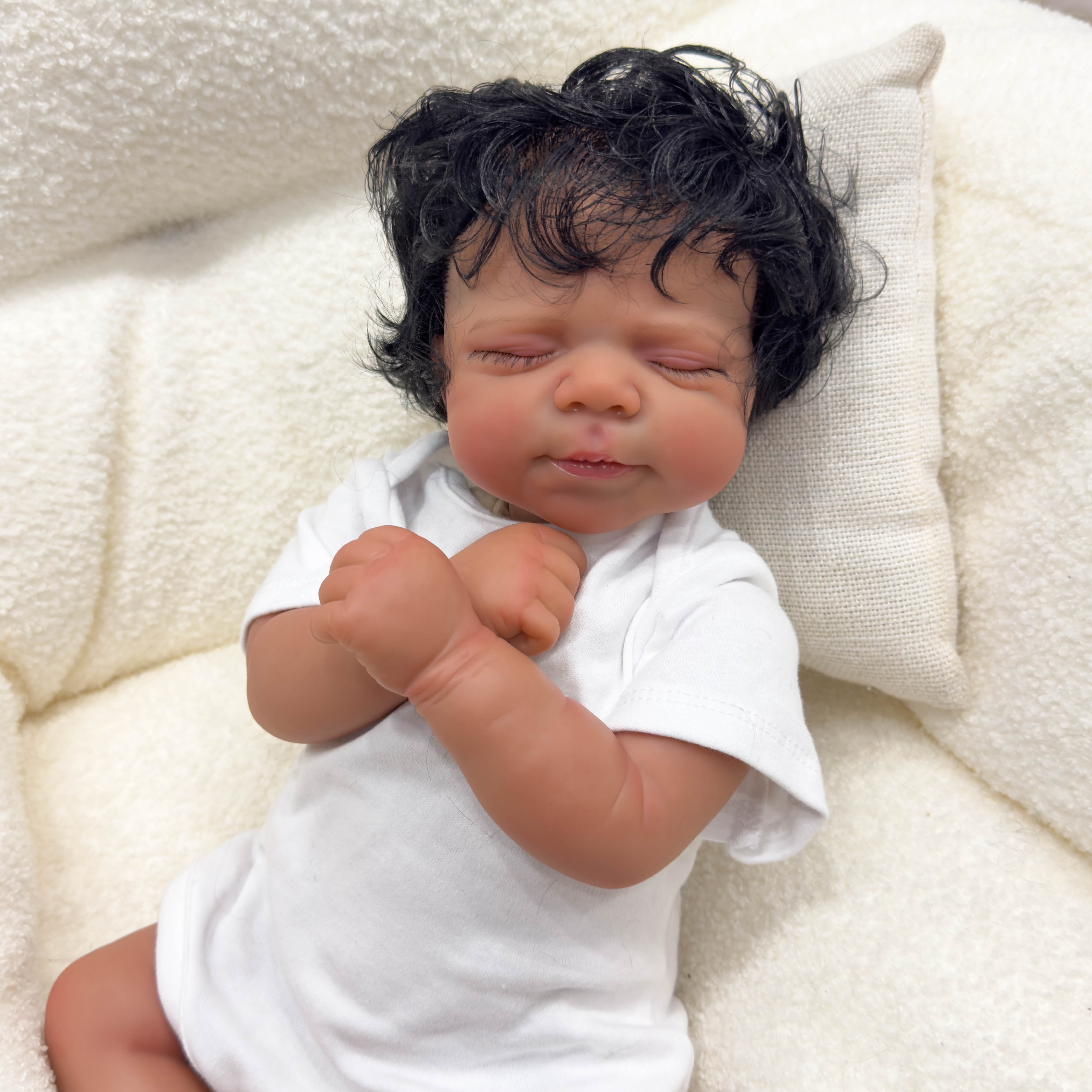 Black Reborn Baby Dolls - 18 inch Lifelike Cloth Body Realistic-Newborn Baby Dolls Sleeping Real Life Baby Dolls with Accessories Gift for Kids Age 3