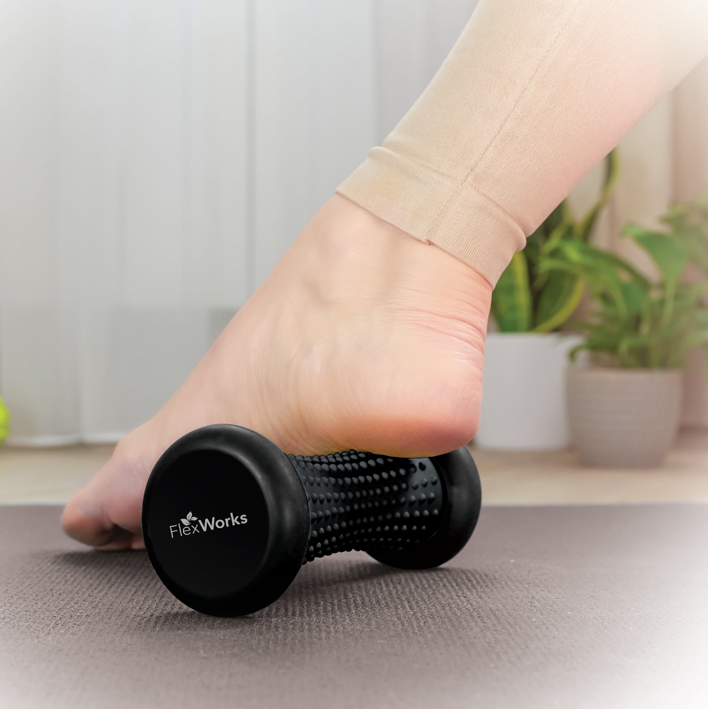 FlexWorks Foot Massage Roller with Hot & Cold Therapy, Black