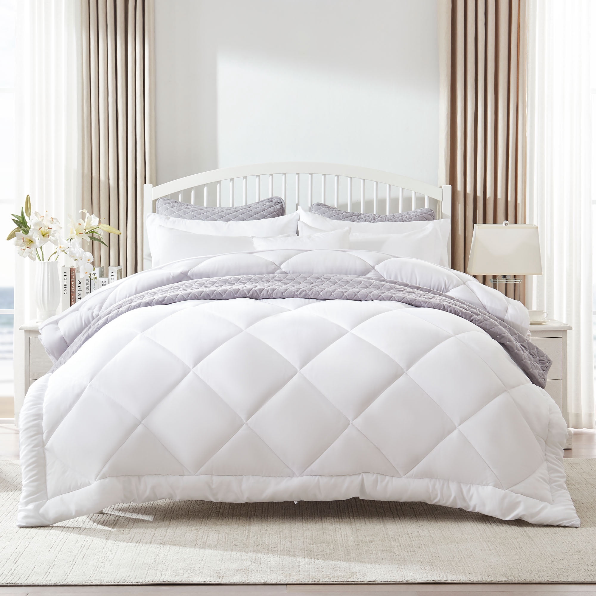 Sleep Zone Queen Comforter Duvet Insert, Down Alternative Reversible Comforter, Lightweight, Soft and Breathable Bedding All Season, Diamond Quilting White