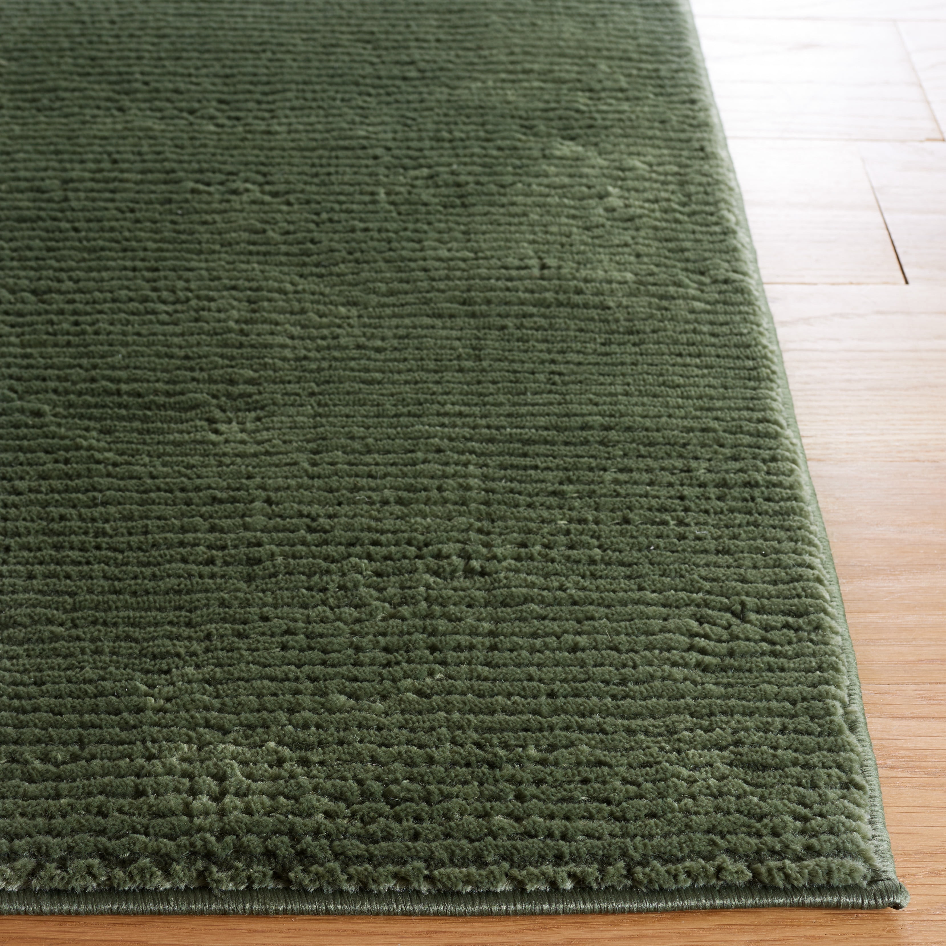 SAFAVIEH Revive Hyram Solid Polyester Area Rug, Green, 8' x 10'