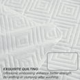 Exclusivo Mezcla White Queen Quilt Set, Square Pattern Ultrasonic