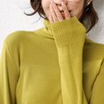 thumbnail image 1 of Camisa de punto con cuello alto y color liso de estilo coreano entallada y adelgazante de mezcla de lana para mujer para otoño e invierno, 1 of 6