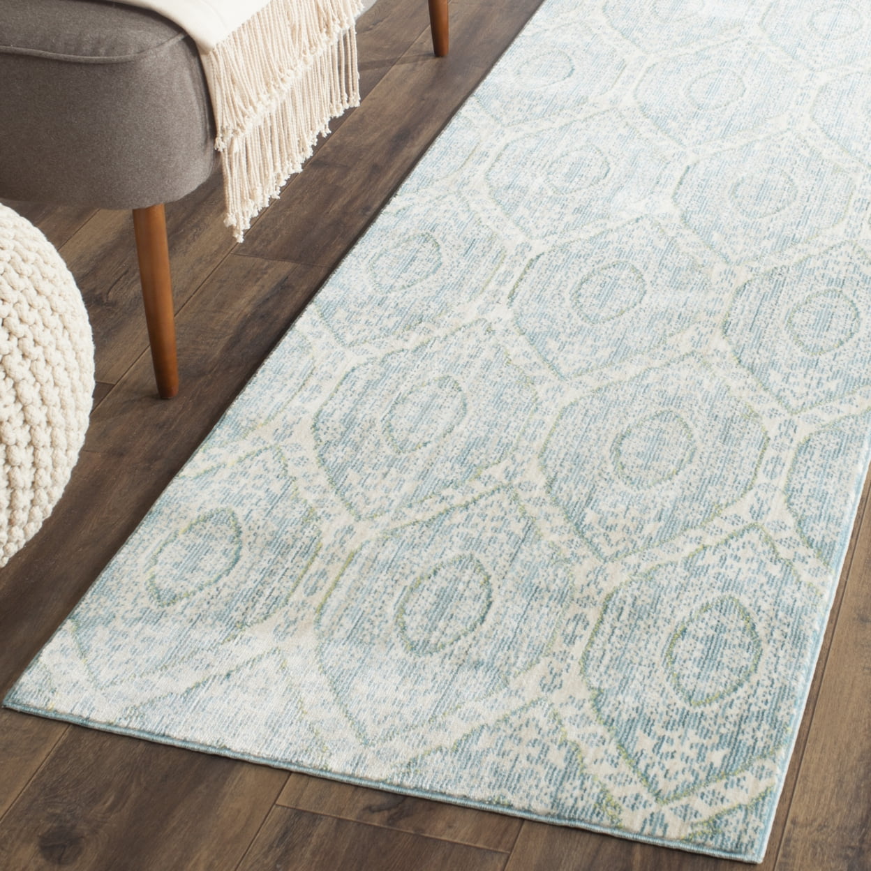 SAFAVIEH Valencia Christopher Damask Polyester Area Rug, Alpine/Cream, 5' x 8'