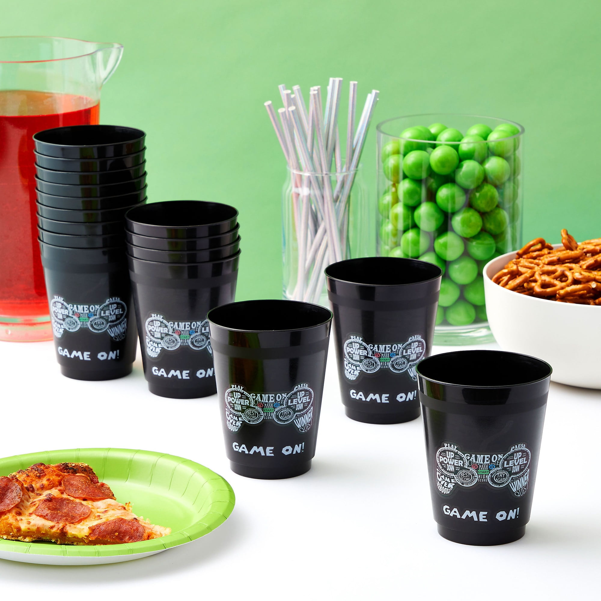 16x Plastic 16 oz Party Cups Celebrate Reusable Tumblers for Birthday Baby  Shower Graduation Wedding Parties, Black and White - Bed Bath & Beyond -  31094344