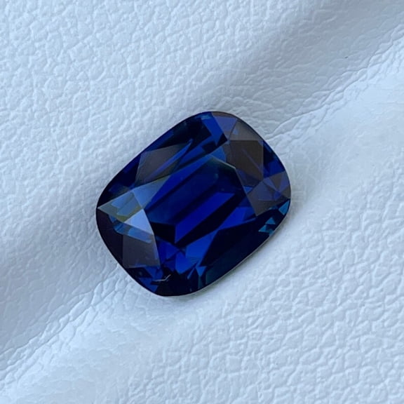 3.10 Ct Blue Sapphire Cushion Cut Sapphire Unheated Blue Sapphire For Engagement Ring