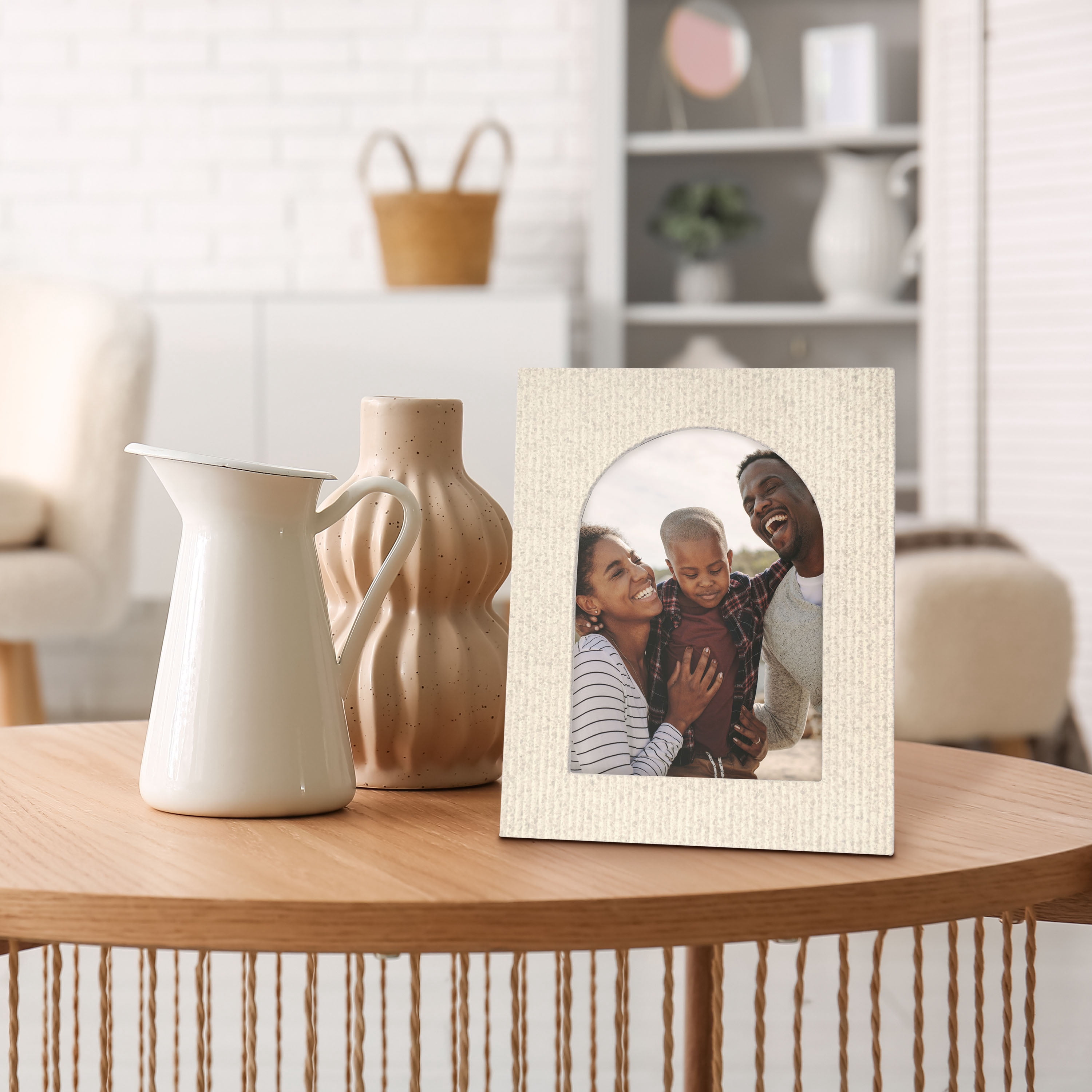 Bradley & Ballard - 5x7 inch Speckled Fluted Arch Off White Tabletop & Wall Photo Frame