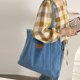 thumbnail image 5 of Bolso de mano grande y monedero de estilo preppy Bolso de diseñador de lujo para mujer 2023 Nuevo en bolso de hombro de tela con borlas y letras de mezclilla, 5 of 5