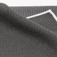 thumbnail image 4 of Toalla de yoga Shandali Stickyfiber, silicona caliente, 60 x 183 cm, gris, 4 of 7