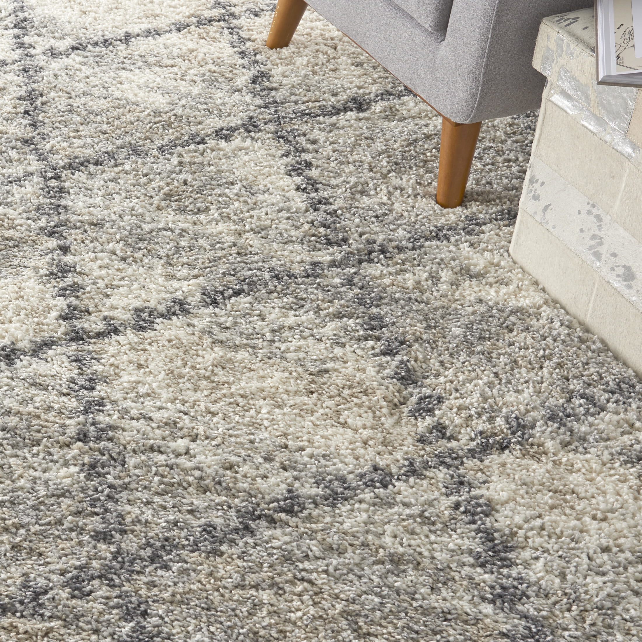 Nourison Oslo Shag 6'7" x 9'6" Ivory/Grey Shag Indoor Rug