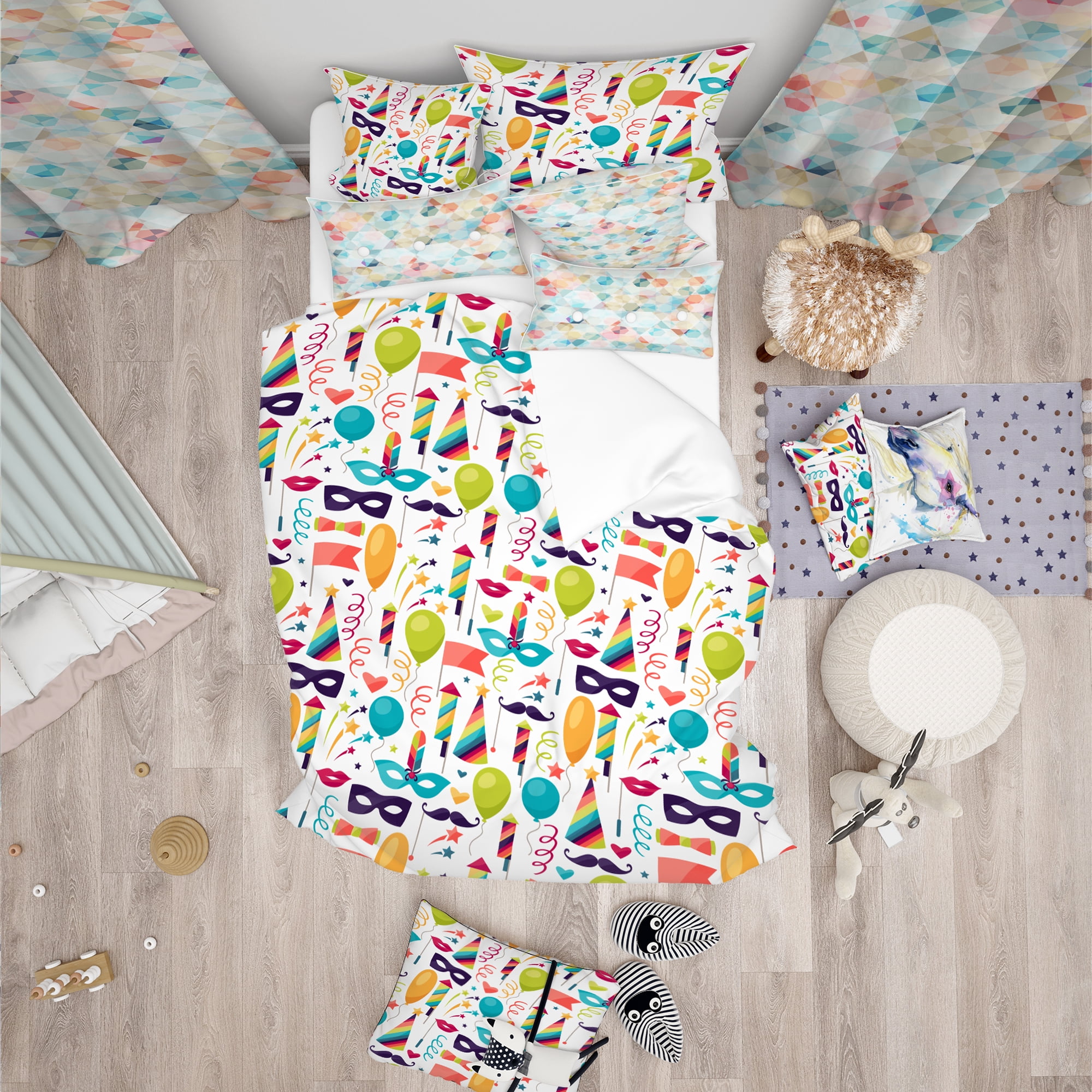 Designart 'Celebration Pattern with Carnival Icons & Objects' Modern kids Duvet Cover Set