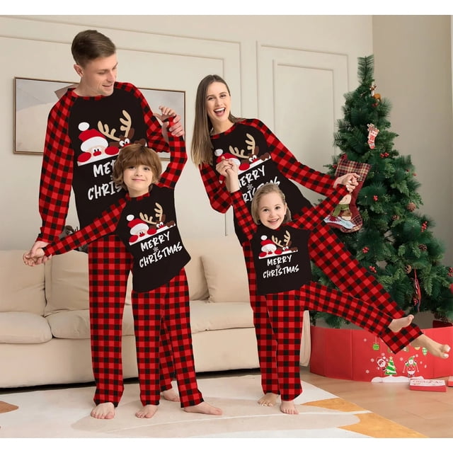 2023 New Christmas Family Pajamas Set Mom Dad Kids Baby Matching Outfits Elk Print Cute Sleepwear Xmas Family Look Clothing Sets