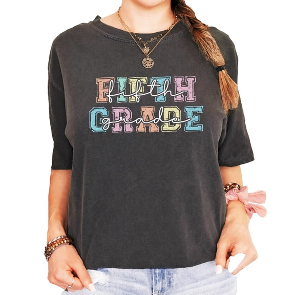 Fifth Grade Shirt for Teacher 5th Grade Oversized Tee with Bold Pastel Font for Teachers Aide Pepper Shirt Adult Small