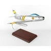 Executive Series Display Models C8132 1-32 F-86E Sabre