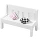 thumbnail image 1 of Juego de 3 bancos de jardín dobles de madera blanca en miniatura para porche, ideales para decoración del hogar o como accesorios para fotomatón (una silla + dos tapetes)., 1 of 7