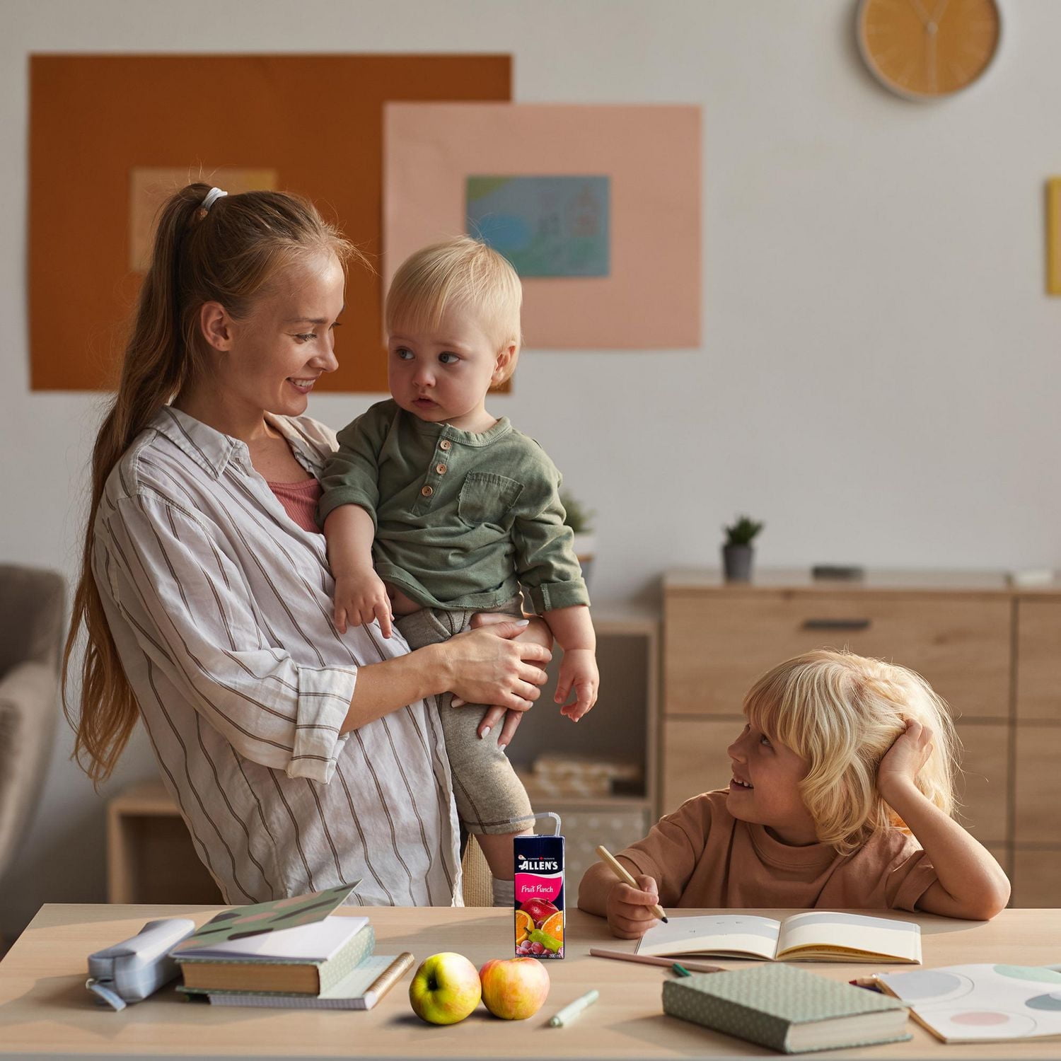 Allen's Fruit Punch Cocktail, 8 x 200 ML