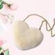 thumbnail image 1 of Bolso bandolera elegante Fernando para mujer con cadena en forma de corazón Beige 25 cm x 20 cm, 1 of 8